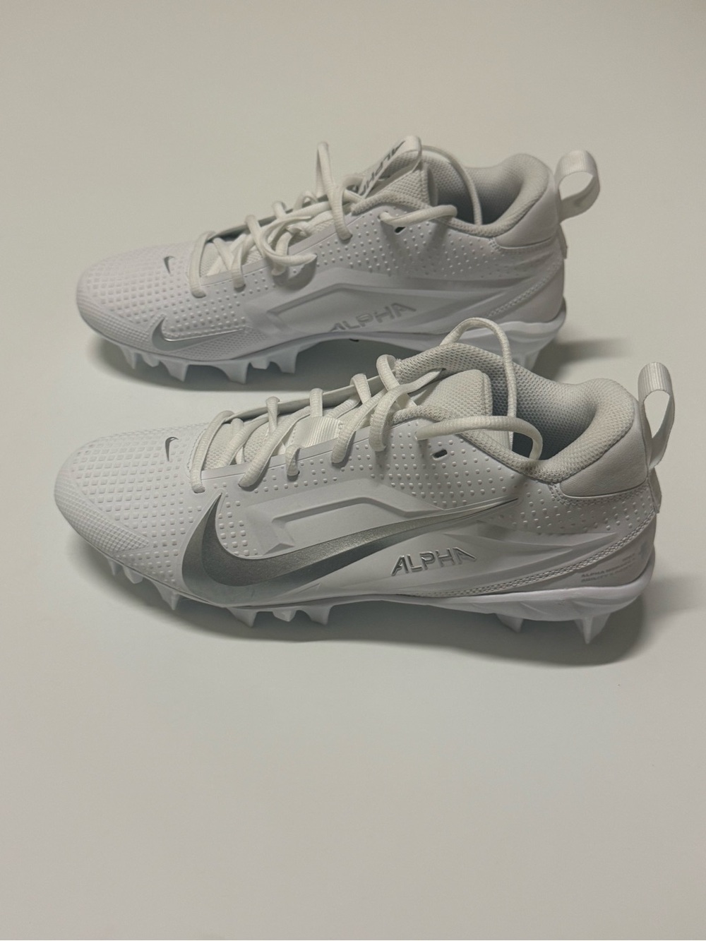 Nike Alpha Menace 4 Varsity White Silver Football Cleats Size 9 NWOB
